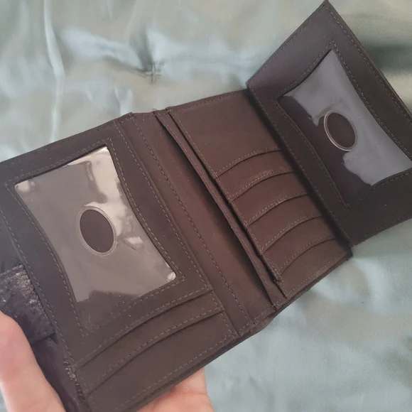 Liz Claiborne Vintage Wallet - Picture 4 of 5